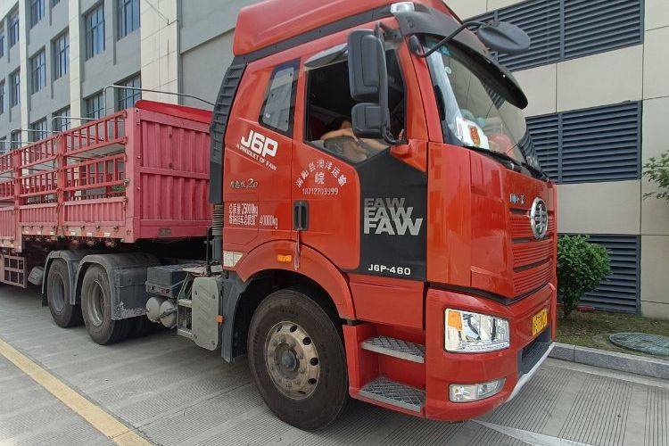 二手一汽解放 460马力 牵引车