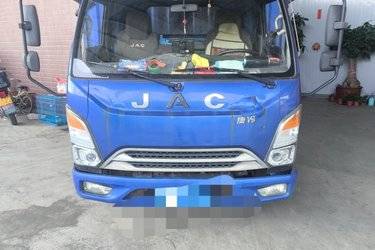 二手江淮 康铃J5 115马力 4.18米单排栏板轻卡(国五) 单桥 重庆康明斯二手载货车 蓝牌图片