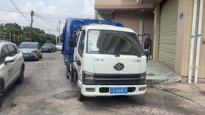 二手一汽红塔 115马力 载货车