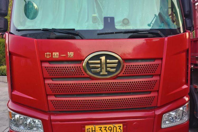 二手一汽解放 550马力 牵引车
