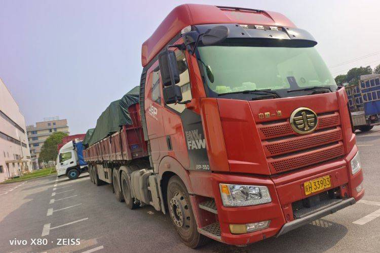 二手一汽解放 550马力 牵引车