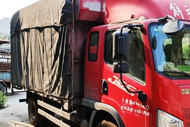 二手一汽解放轻卡 160马力 载货车