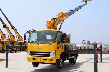 二手高空作业车 一汽解放轻卡 虎VR 150 6 4X2图片