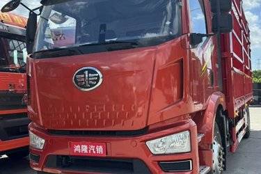 二手一汽解放 新J6L重卡 LNG版 240马力 4X2 载货车(国六) 单桥 大柴二手载货车 黄牌图片