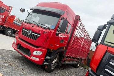 二手东风商用车 天锦KR PLUS 330马力 4X2 6.8米仓栅式载货车(国六) 单桥 康明斯二手载货车 黄牌