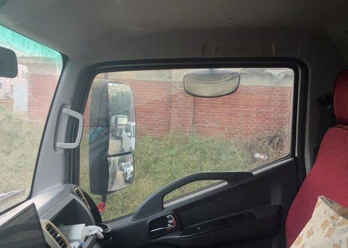 二手东风多利卡 170马力 载货车