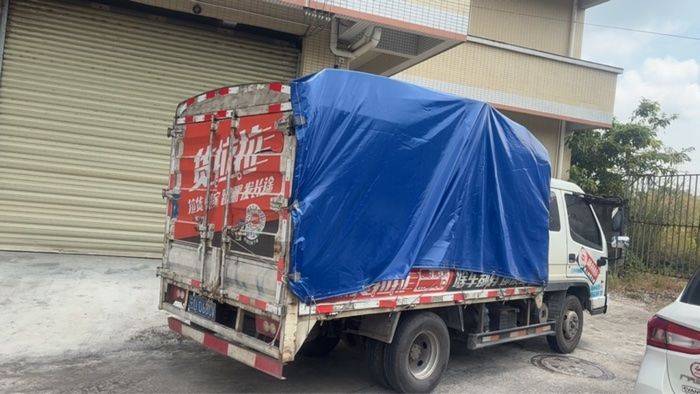 二手一汽红塔 115马力 载货车