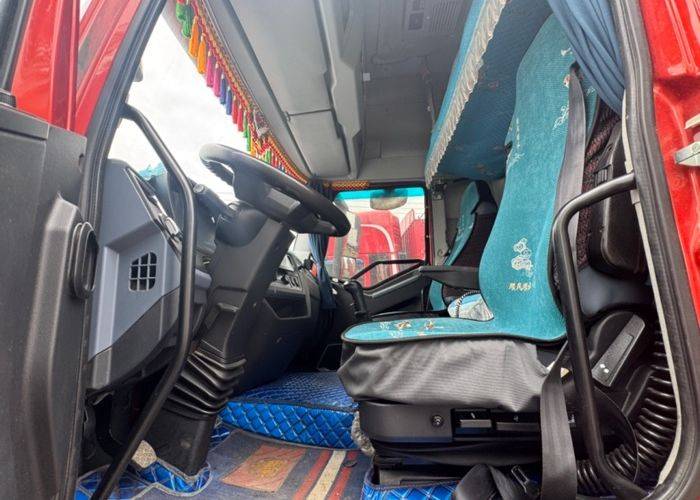 二手一汽解放 360马力 载货车