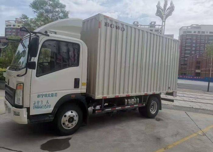 二手重汽HOWO轻卡 129马力 载货车