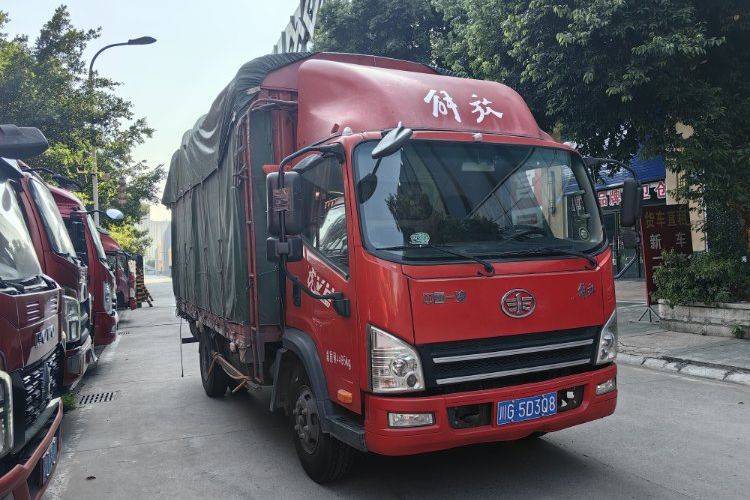 二手一汽解放轻卡 180马力 载货车