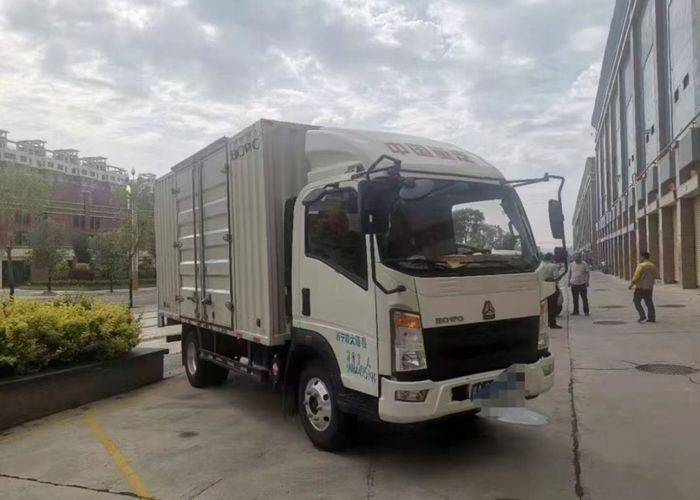 二手重汽HOWO轻卡 129马力 载货车