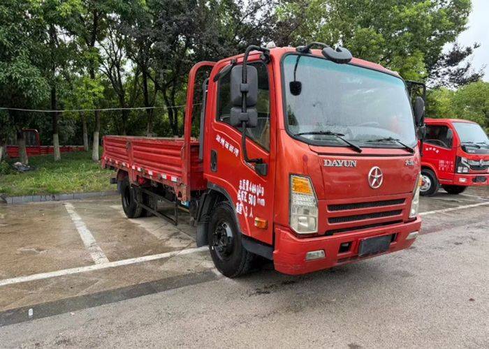 二手大运轻卡 116马力 载货车