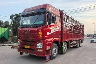 二手青岛解放 JH6重卡 领航版2.0 430马力 8X4 9.4米仓栅式载货车(国五) 前四后八 潍柴二手载货车 黄牌