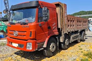 二手三环十通 昊龙中卡 270马力 8X2 7米自卸车(中桥提升)(国五) 8X2 玉柴二手自卸车 黄牌图片