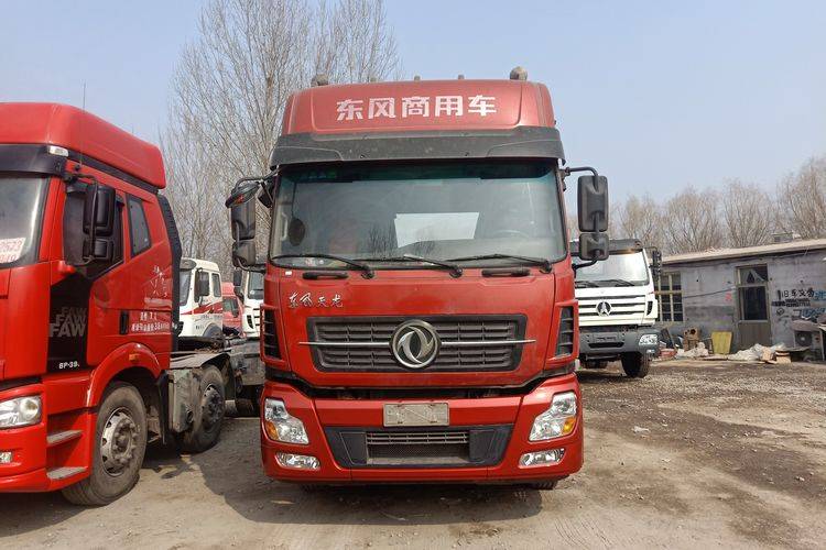 已售二手牵引车 东风天龙 双导向 385马力 手续齐全 原版车况