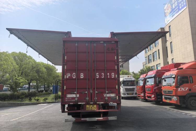 二手东风商用车 245马力 载货车