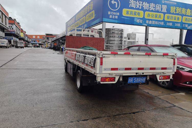 二手福田祥菱 122马力 载货车