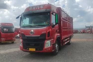 二手东风柳汽 乘龙H5中卡 240马力 4X2 6.8米仓栅式载货车(国五) 单桥 玉柴二手载货车 黄牌