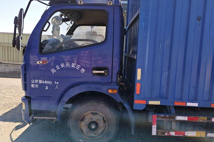 二手东风多利卡 102马力 载货车