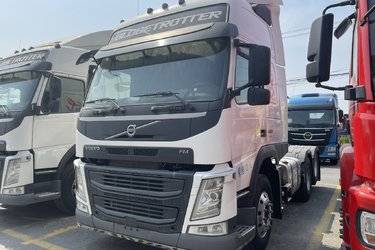 二手沃尔沃 FM重卡 460马力 6X2 AMT自动挡牵引车(国六) 双导 沃尔沃二手牵引车 黄牌