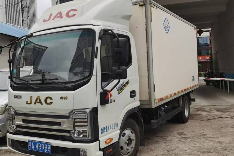 江淮帅铃 130马力 载货车