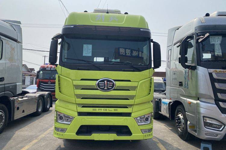 二手一汽解放 660马力 牵引车