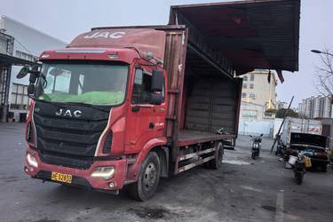 二手江淮 格尔发K5L中卡 180马力 4X2 7.8米厢式载货车(国五) 单桥 康明斯二手载货车 黄牌图片