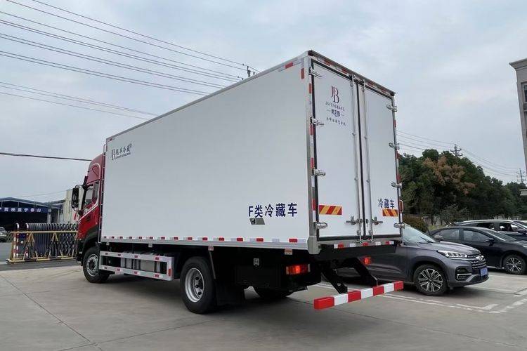 二手东风商用车 330马力 专用车