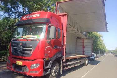 二手东风商用车 天锦KR PLUS 舒适版 290马力 4X2 9.8米翼开启厢式载货车(国六)(高顶双卧)(国六) 单桥 东风康明斯二手载货车 黄牌图片