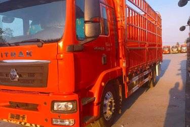 二手中国重汽 汕德卡SITRAK G5重卡 250马力 4X2 6.8米仓栅式载货车(国五) 单桥 曼二手载货车 黄牌