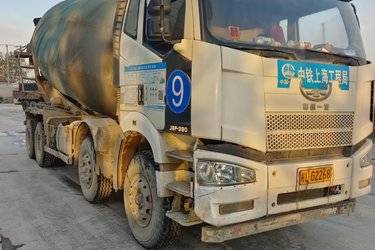 二手一汽解放 J6P 390马力 8X4 7方混凝土搅拌车(国五) 前四后八 潍柴二手搅拌车