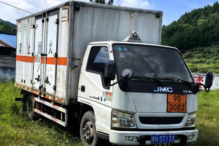 二手江铃汽车 116马力 载货车