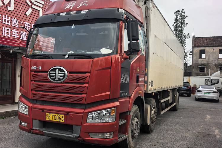 二手一汽解放 280马力 载货车