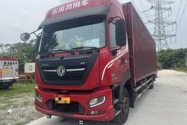 二手东风商用车 天锦KR 290马力 4X2 9.8米厢式载货车(国六)(高顶双卧)(国六) 单桥 康明斯二手载货车 黄牌图片