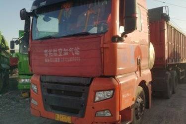 二手中国重汽 汕德卡SITRAK G7重卡 440马力 6X4 LNG牵引车(国六) 双驱 曼二手牵引车 黄牌