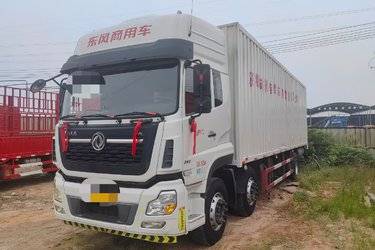 二手东风商用车 天龙VL重卡 292马力 6X2 9.6米厢式载货车(国五) 前四后四 东风康明斯二手载货车 黄牌图片