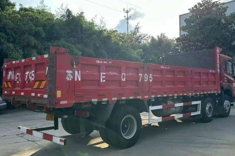 二手东风华神 245马力 自卸车