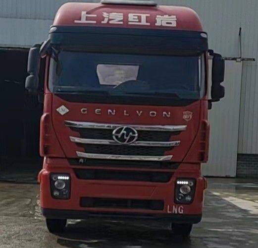 二手上汽红岩 440马力 牵引车