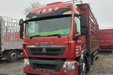 二手中国重汽 HOWO TX5重卡 2020豪华版 280马力 6X2 7.8米仓栅式载货车(国五) 前四后四 曼二手载货车 黄牌图片