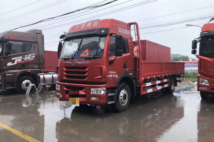 载货车,青岛解放龙vh栏板 180马力