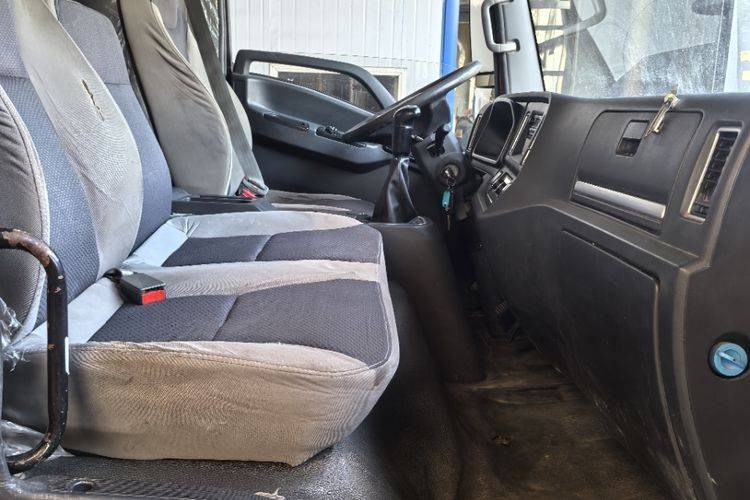 二手中国重汽成都商用车 160马力 专用车