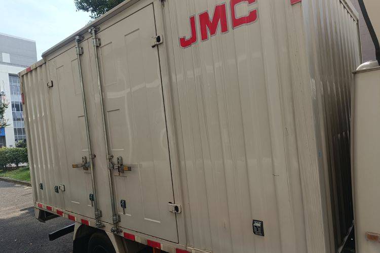 二手江铃汽车 116马力 载货车