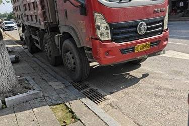 二手川交汽车 300马力 8X4 6.8米自卸车(国五) 4X4 玉柴二手自卸车 黄牌图片
