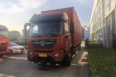 二手东风商用车 天锦KR 245马力 4X2 9.8米厢式载货车(国五) 单桥 东风康明斯二手载货车 黄牌