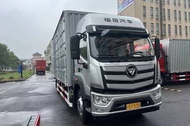 福田 欧航R系 240马力 4X2 8.1米厢式载货车(国六) 单桥 康明斯二手载货车 黄牌