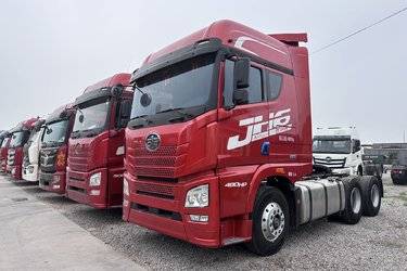 二手青岛解放 JH6重卡 480马力 6X4牵引车(国五) 双驱 潍柴二手牵引车 黄牌图片