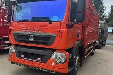 二手中国重汽 HOWO TX重卡 240马力 4X2 6.8米仓栅式载货车(国五) 单桥 曼二手载货车 黄牌