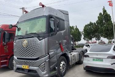 二手福田 欧曼银河 穿越版 580马力 6X4 AMT自动挡牵引车(国六)(带缓速器)(国六) 双驱 康明斯二手牵引车 黄牌图片