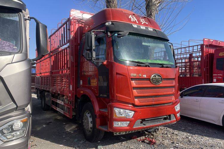 二手一汽解放 240马力 载货车