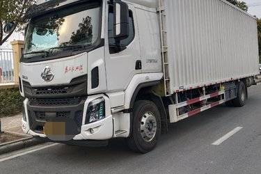 二手东风柳汽 乘龙H5 260马力 4X2 9.7米AMT自动档厢式载货车(国六) 单桥 东风康明斯二手载货车 黄牌图片